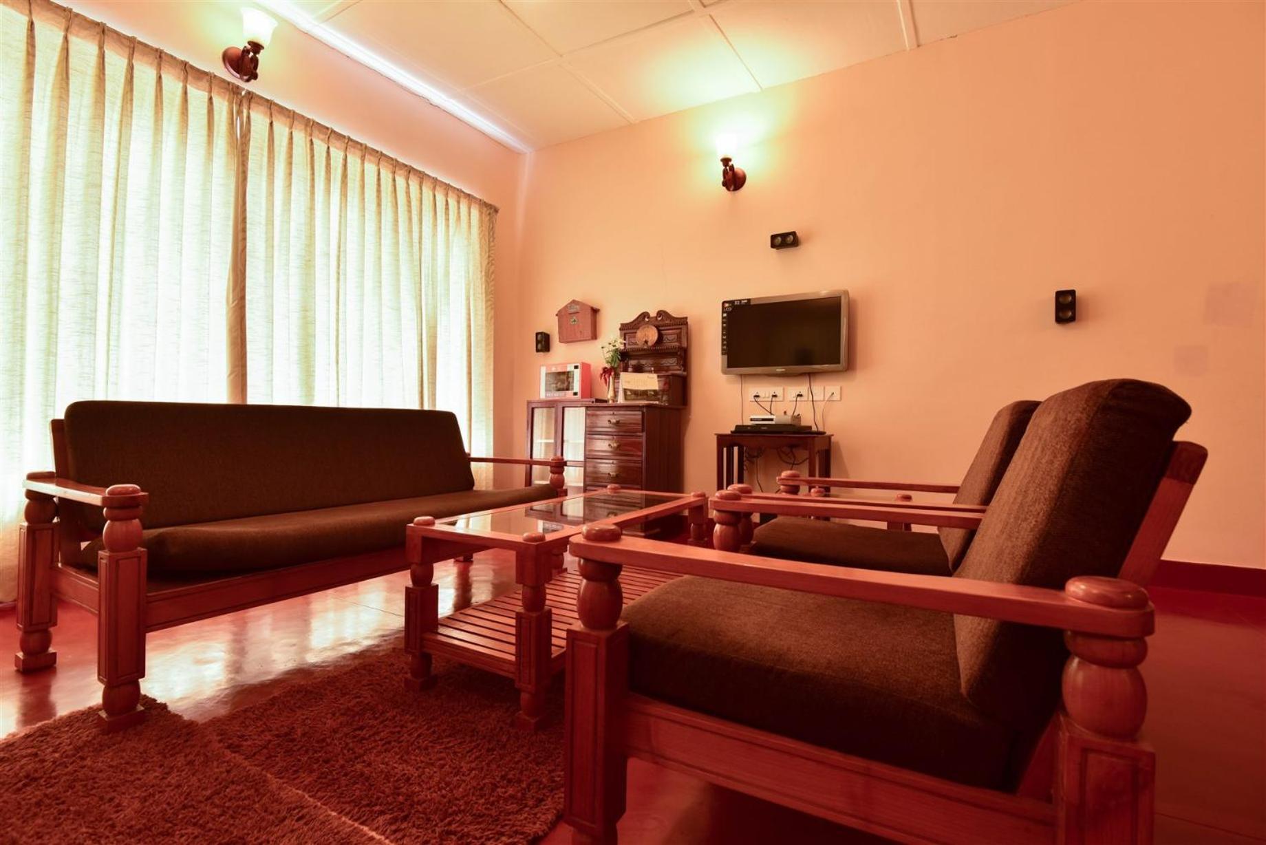 Manalar Hotel Gudalur  Стая снимка